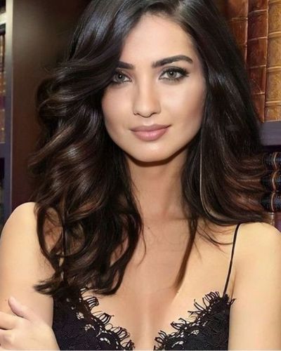 Tuba Büyüküstün seksi ifşa fotoğrafı 296