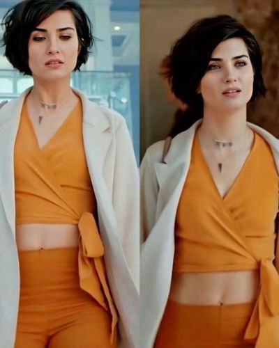 Tuba Büyüküstün seksi ifşa fotoğrafı 311