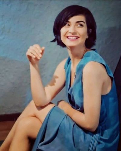Tuba Büyüküstün seksi ifşa fotoğrafı 325
