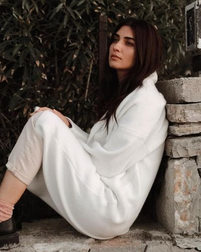 Tuba Büyüküstün seksi ifşa fotoğrafı 343