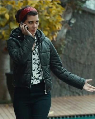 Tuba Büyüküstün seksi ifşa fotoğrafı 412