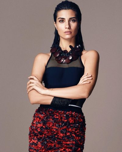 Tuba Büyüküstün seksi ifşa fotoğrafı 413