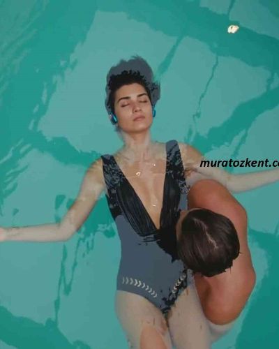 Tuba Büyüküstün seksi ifşa fotoğrafı 482