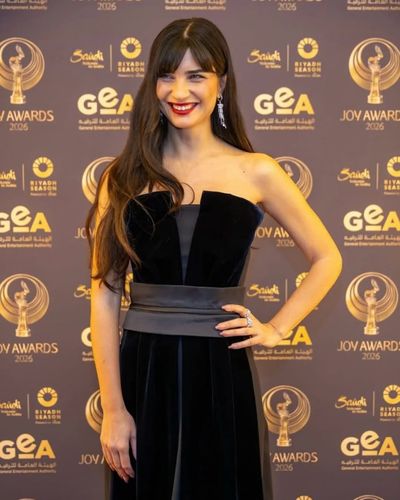 Tuba Büyüküstün seksi ifşa fotoğrafı 97