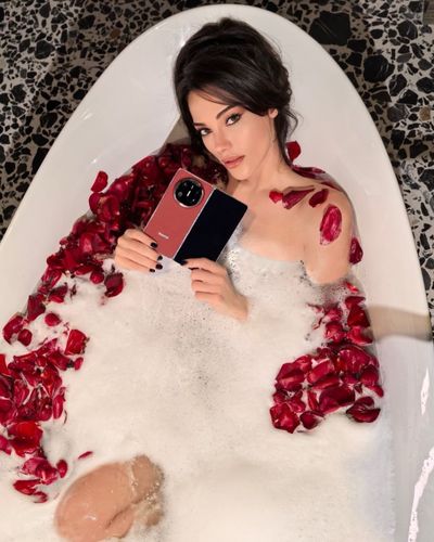 Tuvana Türkay seksi ifşa fotoğrafı 30