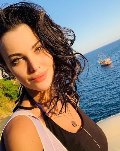 Tuvana Türkay seksi ifşa fotoğrafı 50