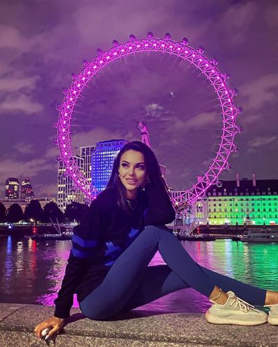 Tuvana Türkay seksi ifşa fotoğrafı 53