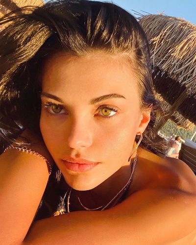 Tuvana Türkay seksi ifşa fotoğrafı 57