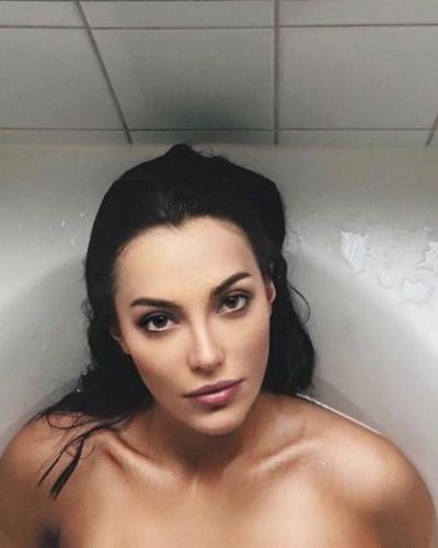 Tuvana Türkay seksi ifşa fotoğrafı 67
