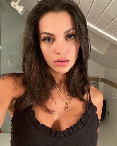 Tuvana Türkay seksi ifşa fotoğrafı 73