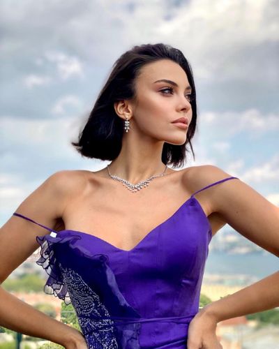 Tuvana Türkay seksi ifşa fotoğrafı 77