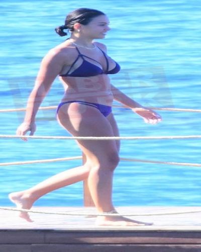 Tuvana Türkay seksi ifşa fotoğrafı 87