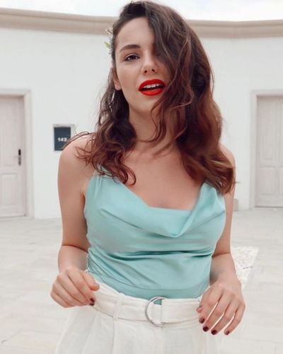 Yağmur Tanrısevsin seksi ifşa fotoğrafı 213
