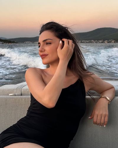 Yağmur Tanrısevsin seksi ifşa fotoğrafı 35