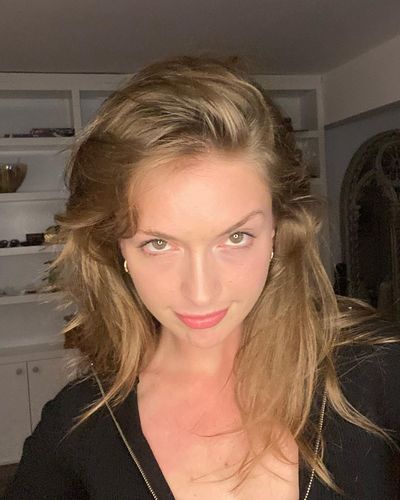 Yasemin Kay Allen seksi ifşa fotoğrafı 221