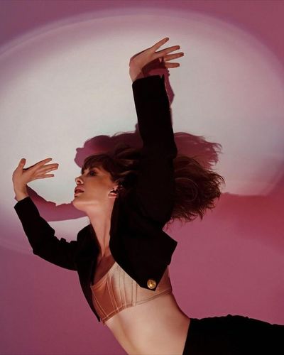 Yasemin Kay Allen seksi ifşa fotoğrafı 262