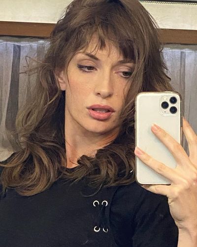Yasemin Kay Allen seksi ifşa fotoğrafı 280