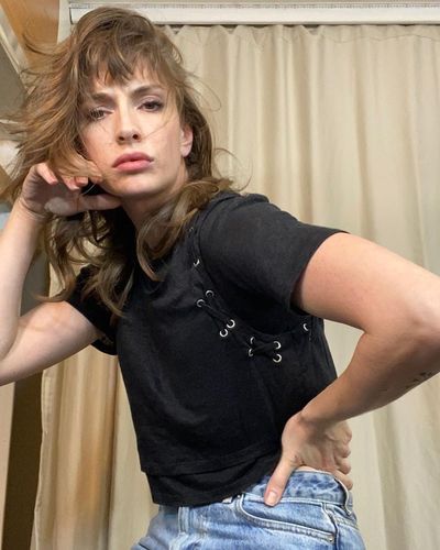 Yasemin Kay Allen seksi ifşa fotoğrafı 284