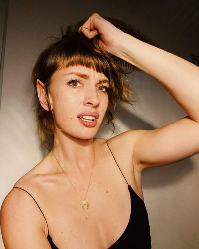 Yasemin Kay Allen seksi ifşa fotoğrafı 289