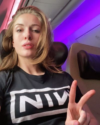 Yasemin Kay Allen seksi ifşa fotoğrafı 327