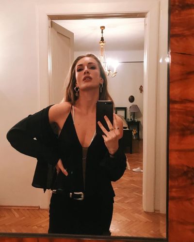 Yasemin Kay Allen seksi ifşa fotoğrafı 341
