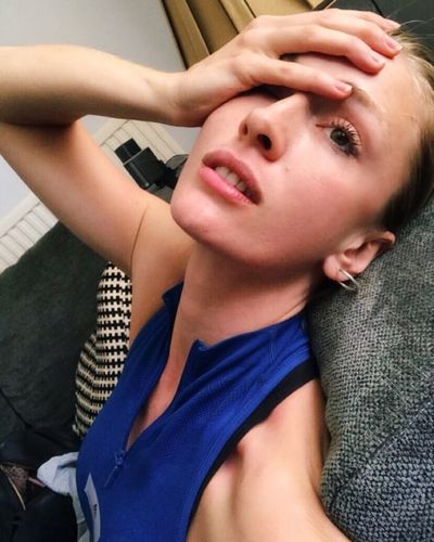 Yasemin Kay Allen seksi ifşa fotoğrafı 364