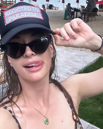 Yasemin Kay Allen seksi ifşa fotoğrafı 39