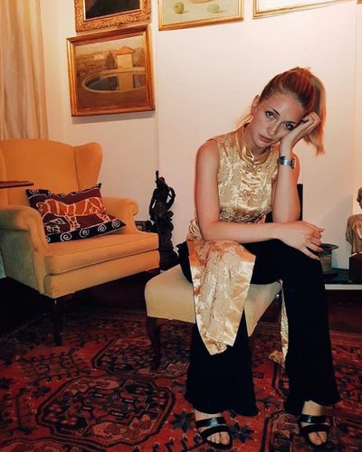 Yasemin Kay Allen seksi ifşa fotoğrafı 418