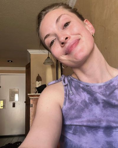 Yasemin Kay Allen seksi ifşa fotoğrafı 76