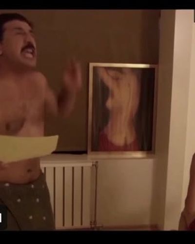 Yasemin Kozanoğlu seksi ifşa fotoğrafı 12 — Benden Ne Olur (2022)