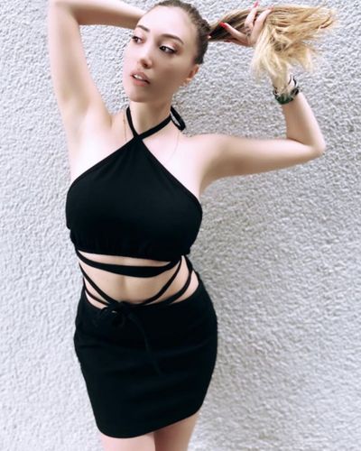 Yasmin Erbil seksi ifşa fotoğrafı 10