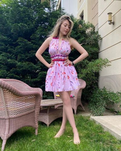 Yasmin Erbil seksi ifşa fotoğrafı 56