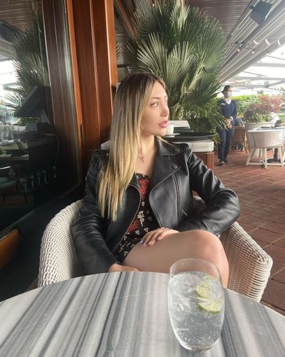 Yasmin Erbil seksi ifşa fotoğrafı 62