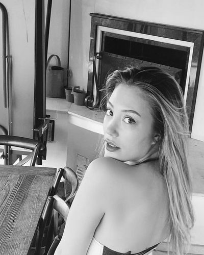 Yasmin Erbil seksi ifşa fotoğrafı 95