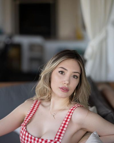Yasmin Erbil seksi ifşa fotoğrafı 96