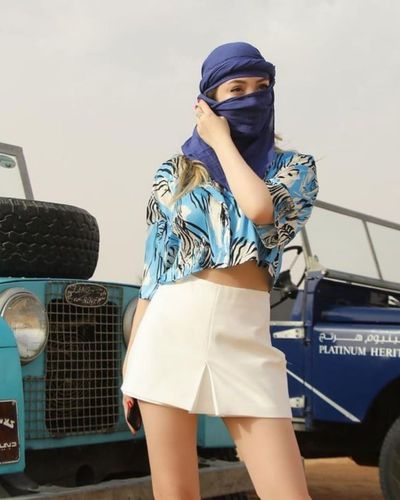 Yasmin Erbil seksi ifşa fotoğrafı 9
