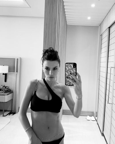 Yusra Geyik seksi ifşa fotoğrafı 126