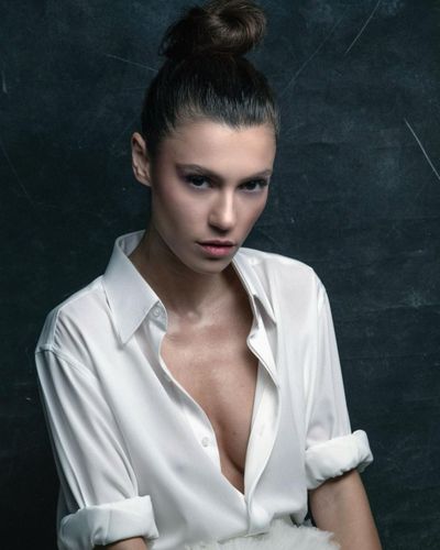 Yusra Geyik seksi ifşa fotoğrafı 327