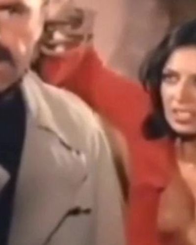 Zerrin Egeliler seksi ifşa fotoğrafı 26 — Ölüm Çemberi (1978)